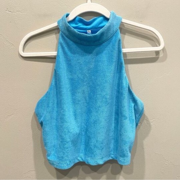 NWT Fabletics Terry Built In Bra Tank in Aqua Blue Large - Picture 3 of 5